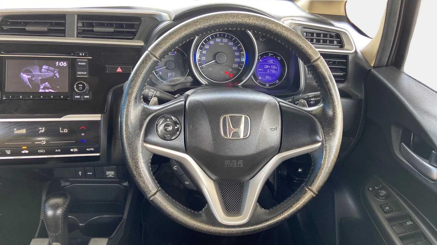 2016 Honda Jazz 1.2L I-VTEC V AT, Petrol, Automatic, 84,246 km, Steering Wheel Close Up