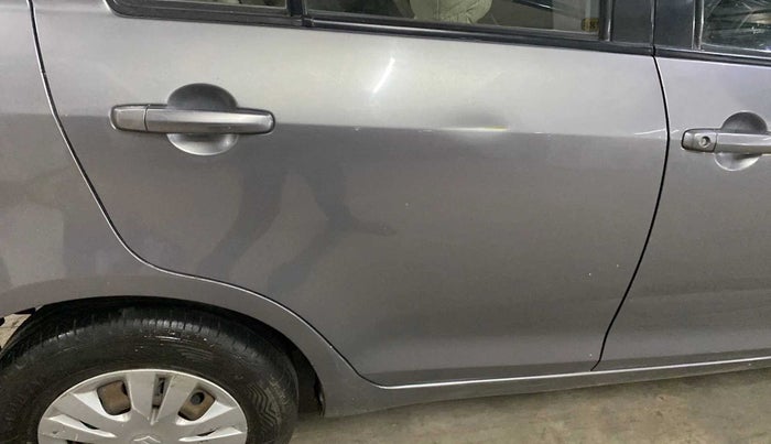 2014 Maruti Swift Dzire VXI, Petrol, Manual, 63,930 km, Right rear door - Slightly dented