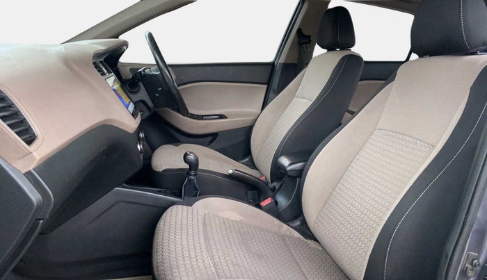 2016 Hyundai Elite i20 ASTA 1.2 (O), Petrol, Manual, 80,085 km, Right Side Front Door Cabin