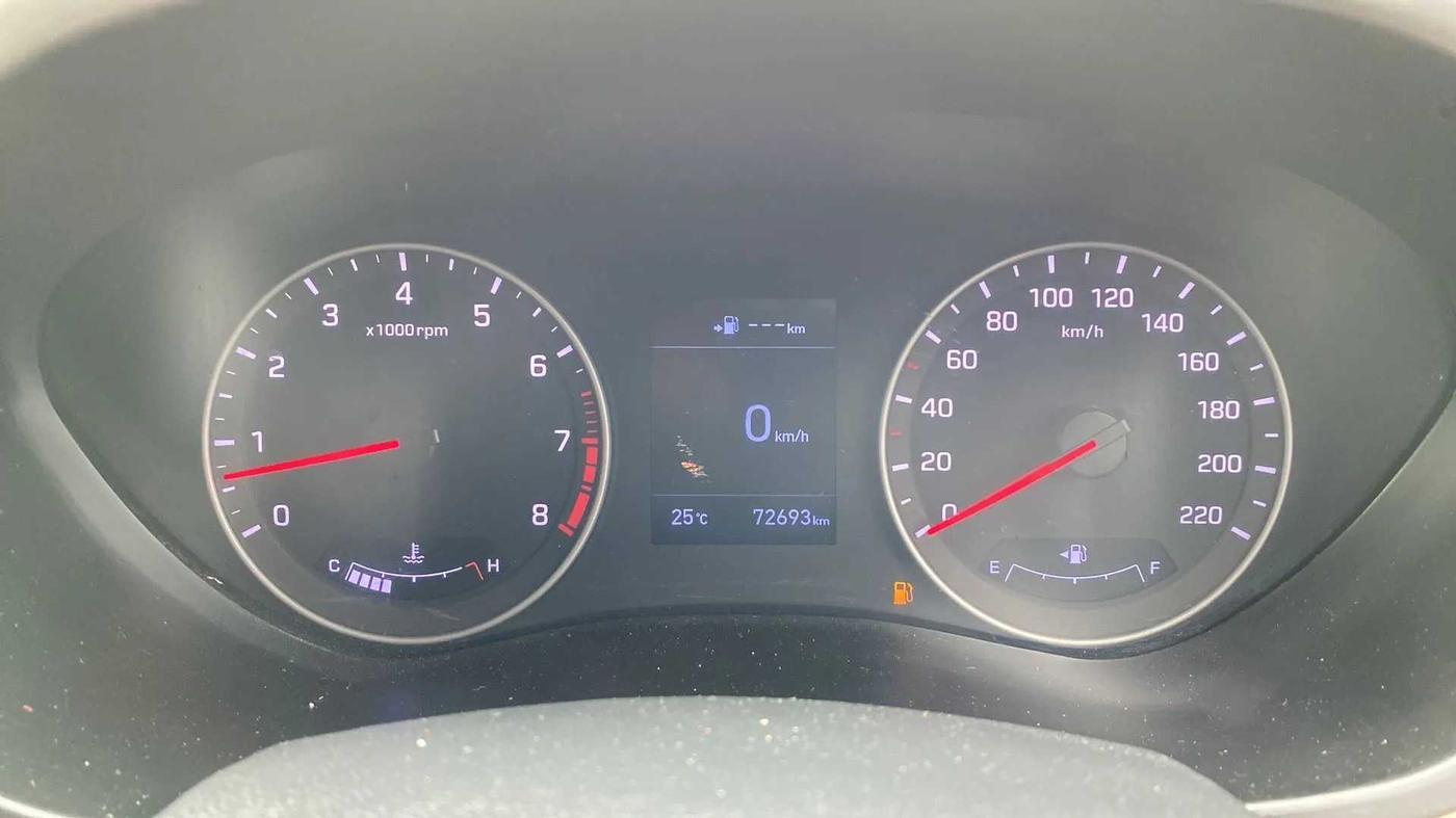2020 Hyundai Elite i20 ASTA 1.2 (O), Petrol, Manual, 72,656 km, Odometer Image