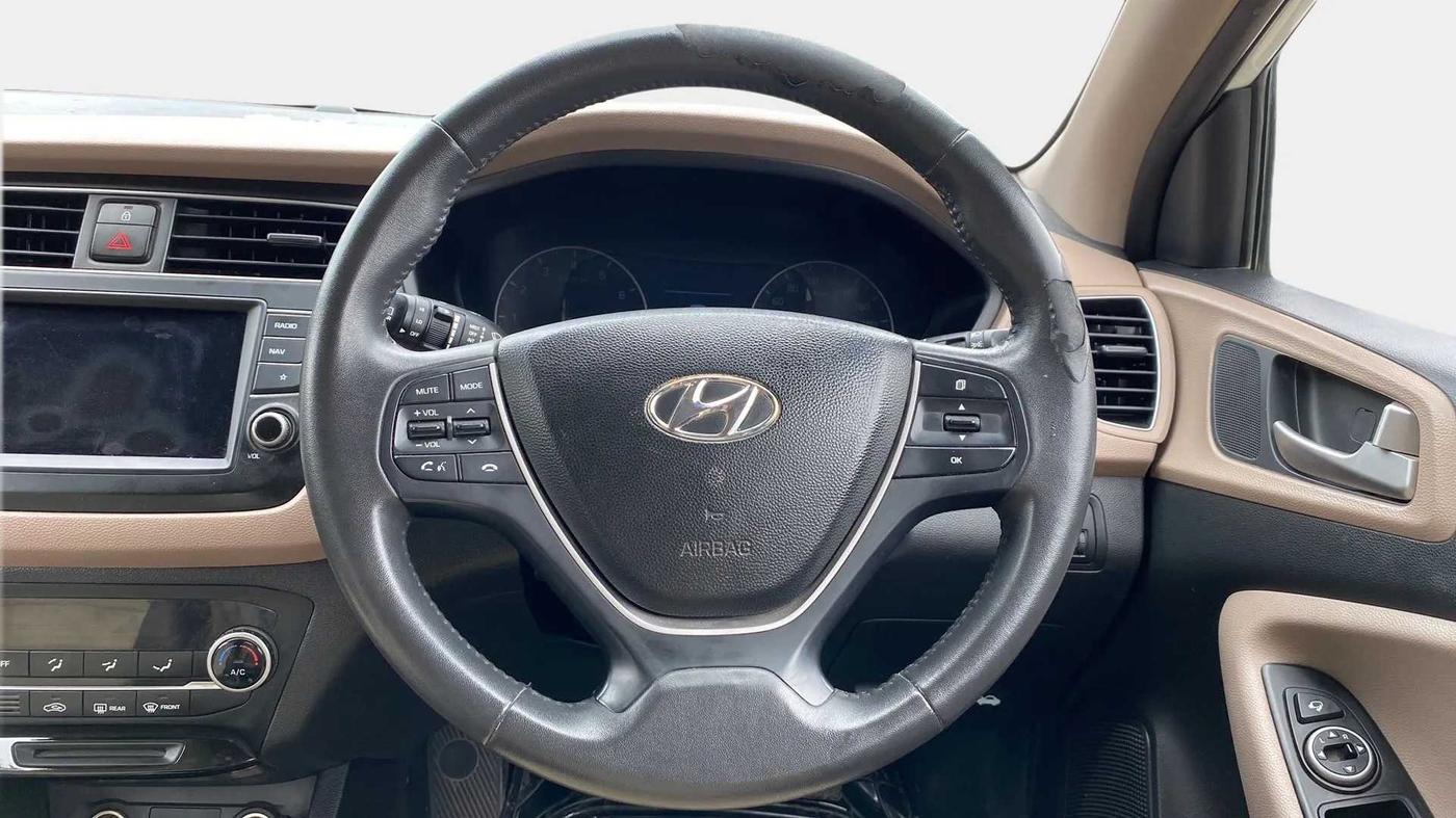 2020 Hyundai Elite i20 ASTA 1.2 (O), Petrol, Manual, 72,656 km, Steering Wheel Close Up