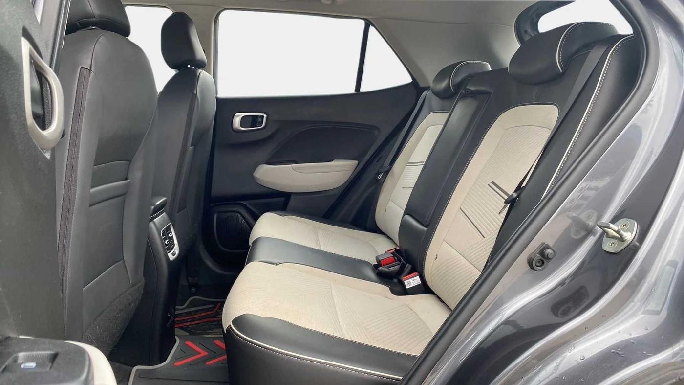 2022 Hyundai VENUE SX 1.0 (O) TURBO IMT, Petrol, Manual, 12,750 km, Right Side Rear Door Cabin
