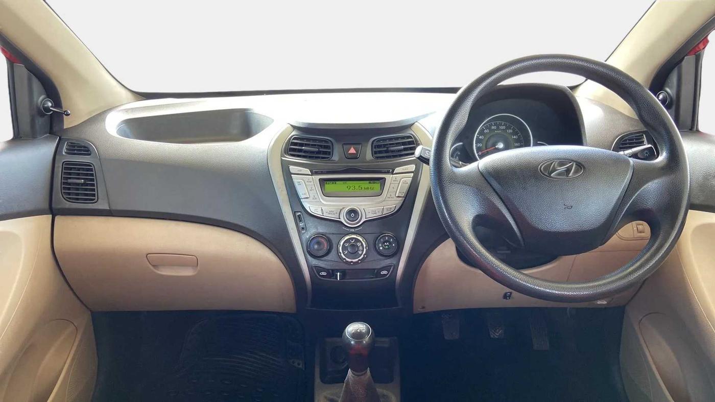 2015 Hyundai Eon MAGNA +, Petrol, Manual, 64,388 km, Dashboard