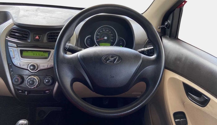 2015 Hyundai Eon MAGNA +, Petrol, Manual, 64,388 km, Steering Wheel Close Up
