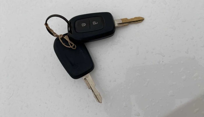 2020 Renault Kwid RXL, Petrol, Manual, 20,208 km, Key Close Up