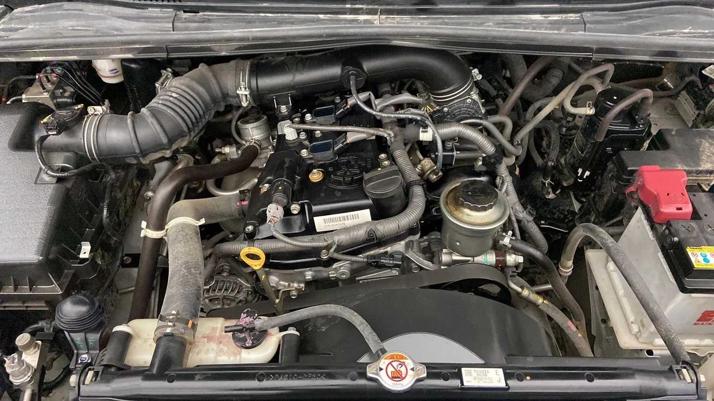 2022 Toyota Innova Crysta 2.7 VX 7 STR, Petrol, Manual, 22,829 km, Open Bonet