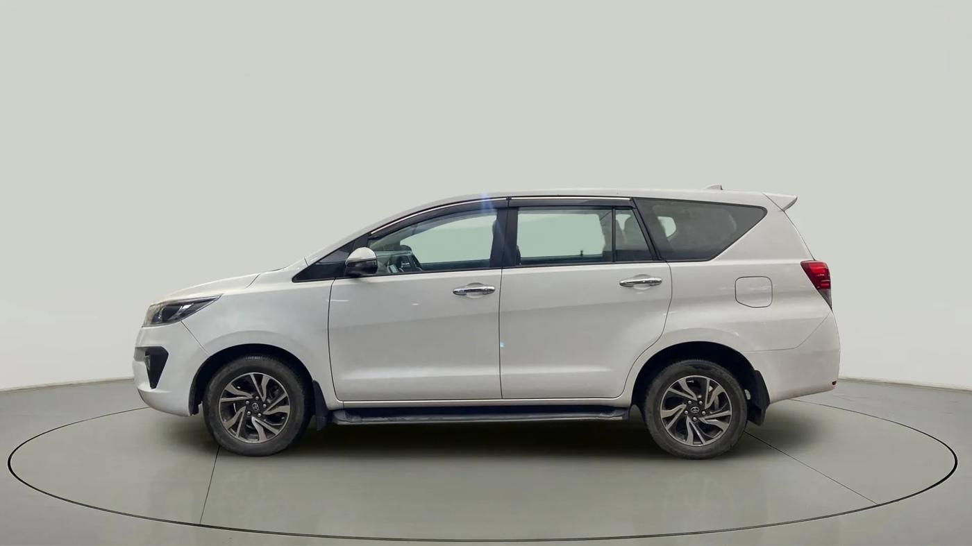 2022 Toyota Innova Crysta 2.7 VX 7 STR, Petrol, Manual, 22,829 km, Left Side