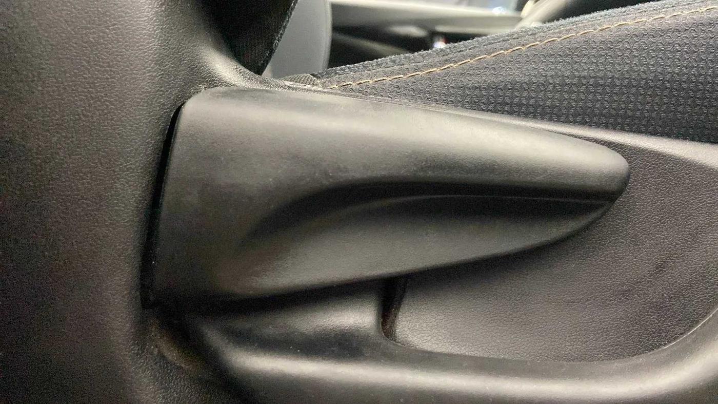 2022 Toyota Innova Crysta 2.7 VX 7 STR, Petrol, Manual, 22,829 km, Driver Side Adjustment Panel