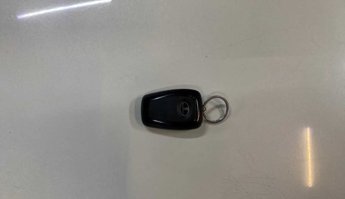 2020 Tata TIGOR XZ PLUS PETROL, Petrol, Manual, 23,420 km, Key Close Up