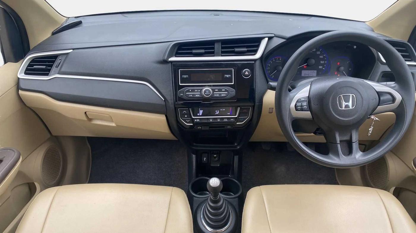 2017 Honda Amaze 1.2L I-VTEC S, Petrol, Manual, 44,575 km, Dashboard