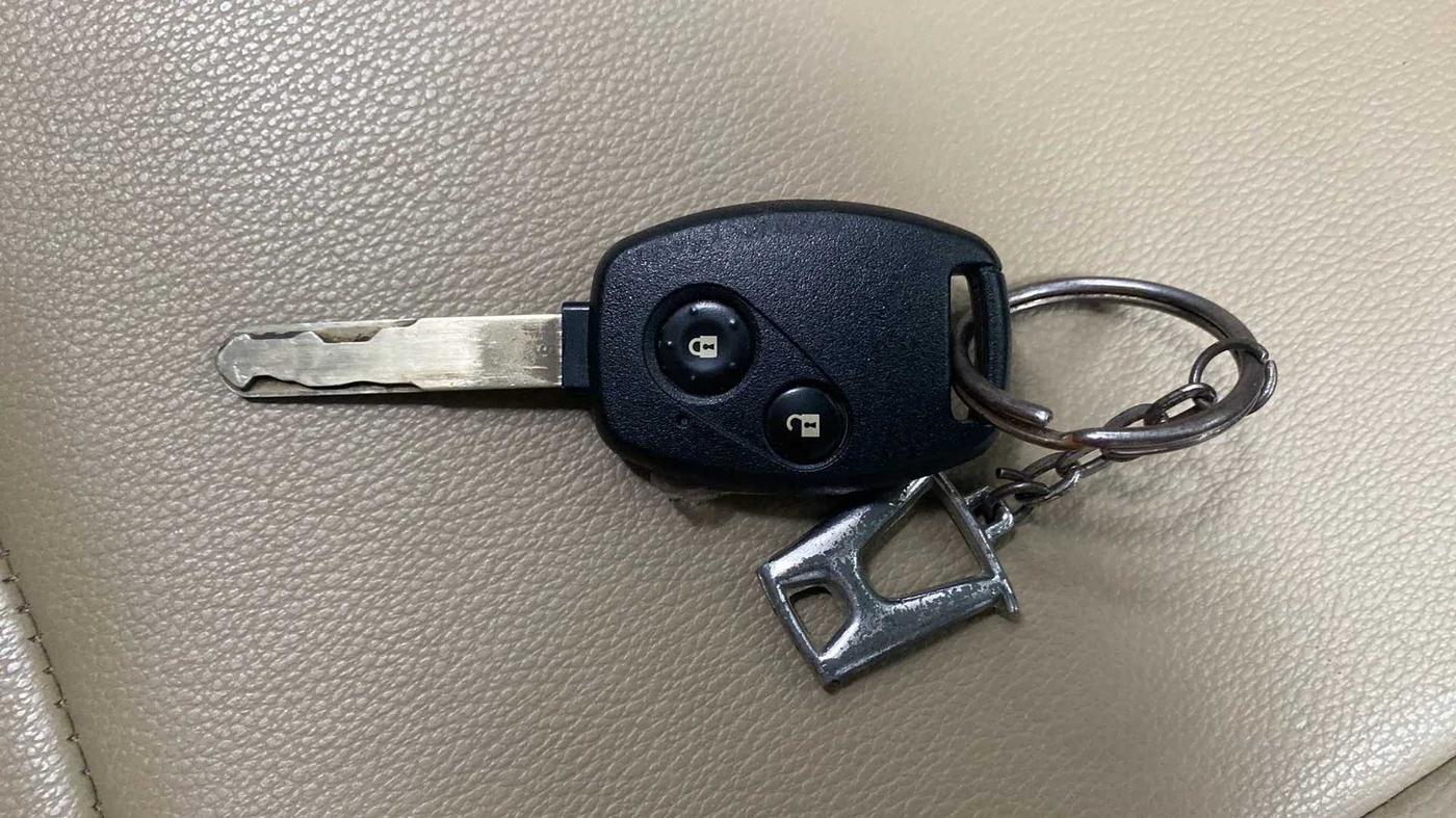 2017 Honda Amaze 1.2L I-VTEC S, Petrol, Manual, 44,575 km, Key Close Up