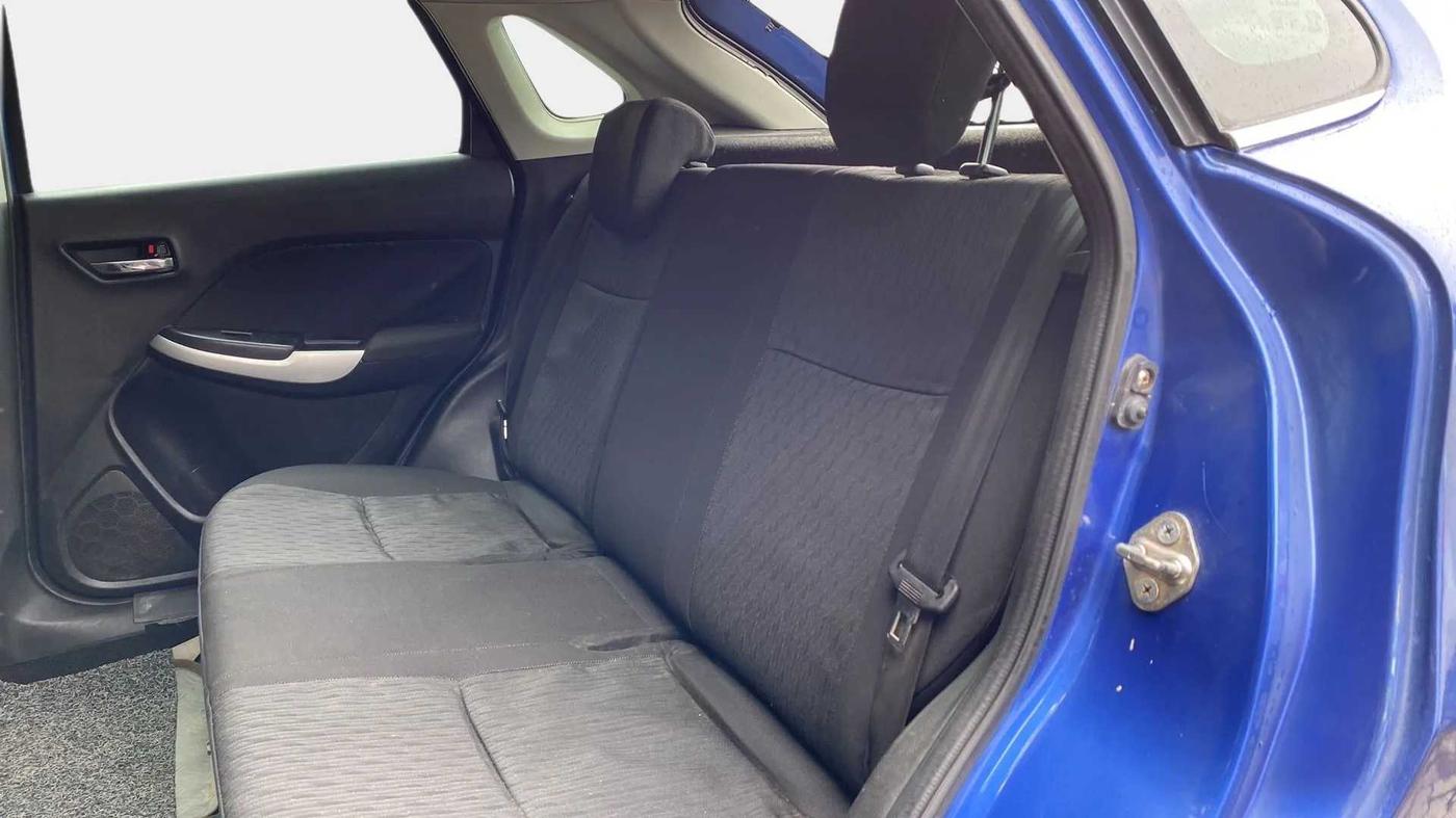 2015 Maruti Baleno ALPHA DIESEL 1.3, Diesel, Manual, 1,00,806 km, Right Side Rear Door Cabin
