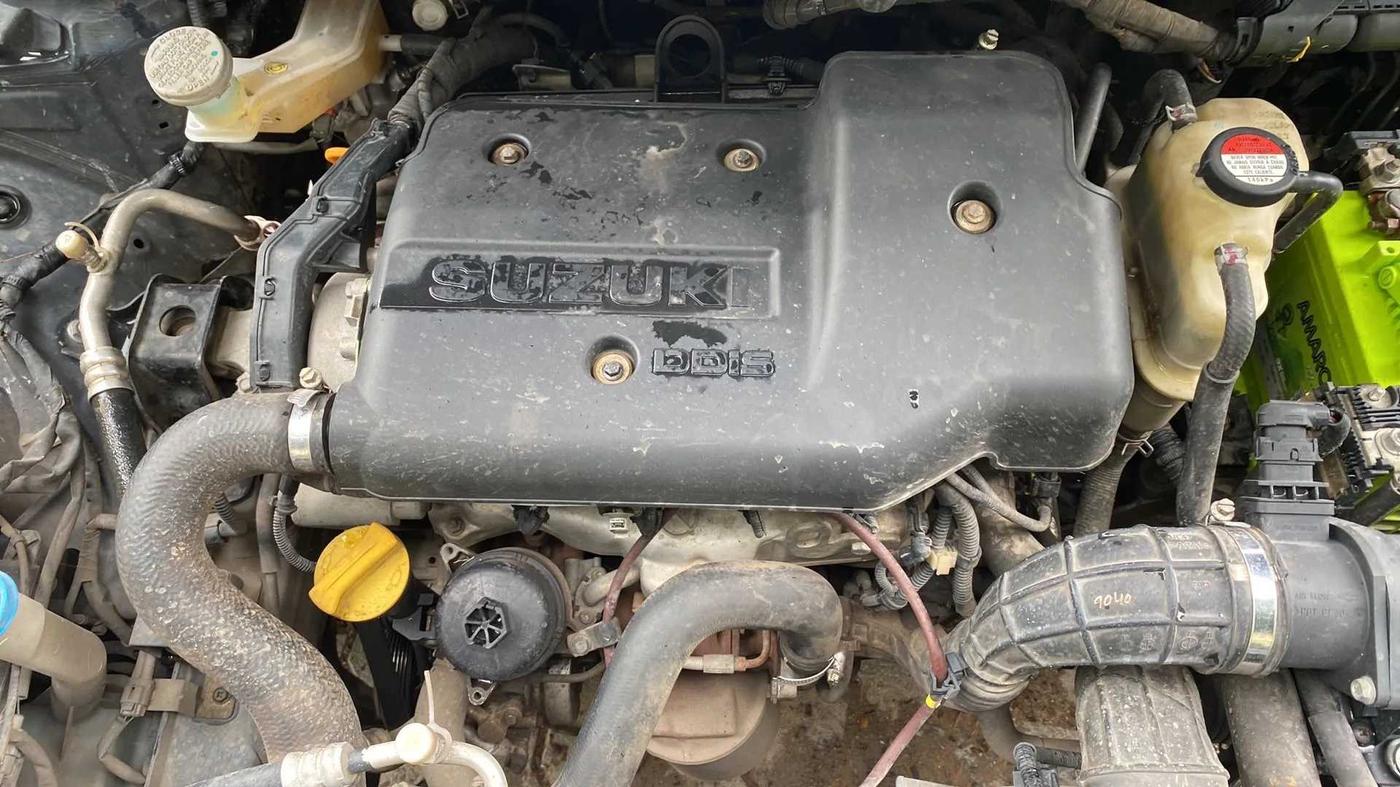 2015 Maruti Baleno ALPHA DIESEL 1.3, Diesel, Manual, 1,00,806 km, Open Bonet