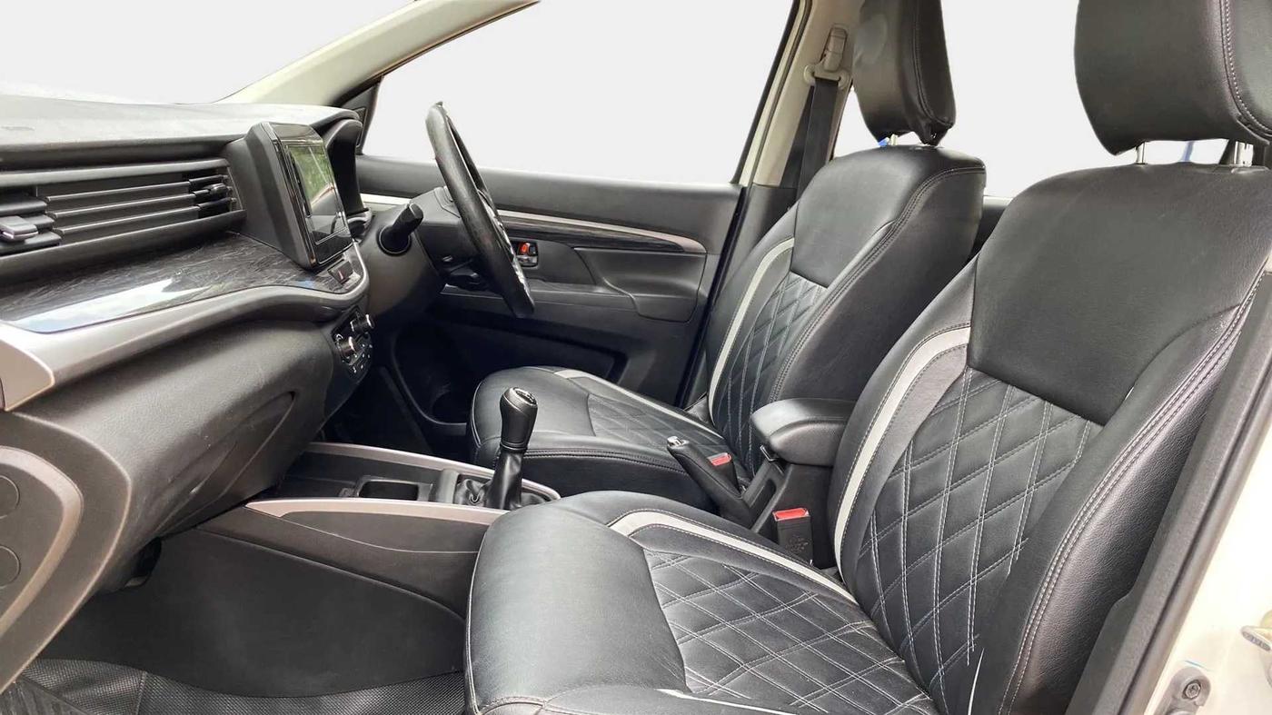 2020 Maruti XL6 ZETA MT, Petrol, Manual, 96,067 km, Right Side Front Door Cabin