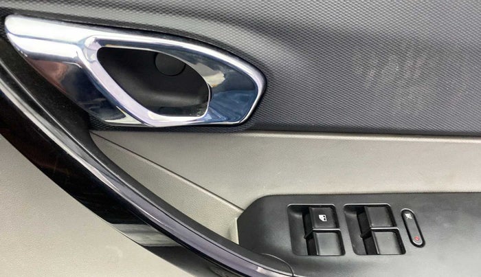 2019 Tata Tiago XZA PLUS PETROL, Petrol, Automatic, 66,933 km, Driver Side Door Panels Control