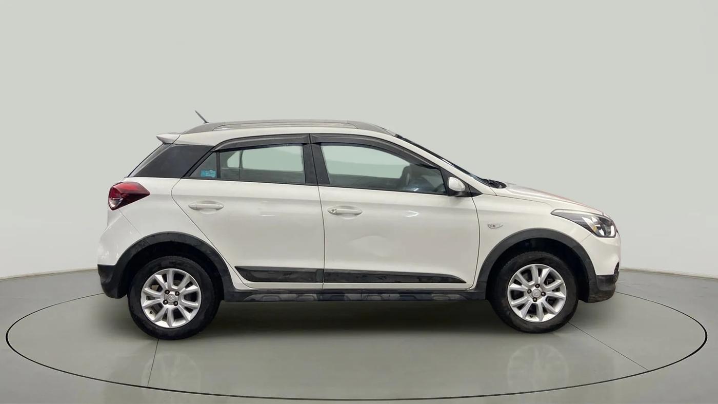 2016 Hyundai i20 Active 1.2 BASE, Petrol, Manual, 44,503 km, Right Side View
