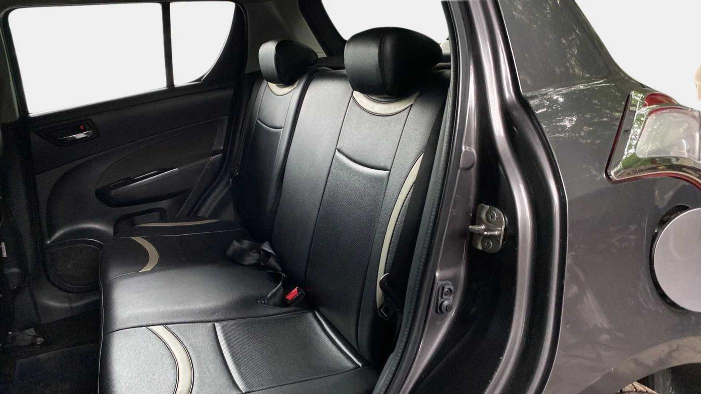 2017 Maruti Swift VXI, Petrol, Manual, 78,865 km, Right Side Rear Door Cabin