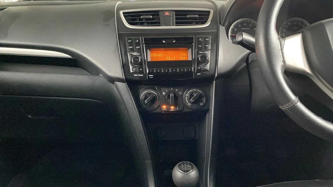 2017 Maruti Swift VXI, Petrol, Manual, 78,865 km, Air Conditioner
