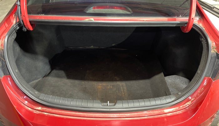 2020 Hyundai Verna SX (O) 1.0 TURBO DCT, Petrol, Automatic, 37,378 km, Boot Inside