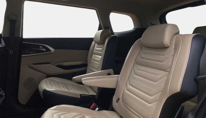 2022 KIA CARENS LUXURY PLUS 1.4 PETROL DCT 6 STR, Petrol, Automatic, 12,150 km, Right Side Rear Door Cabin