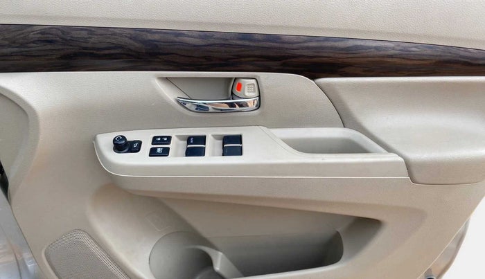 2020 Maruti Ertiga ZXI AT SHVS, Petrol, Automatic, 27,426 km, Driver Side Door Panels Control