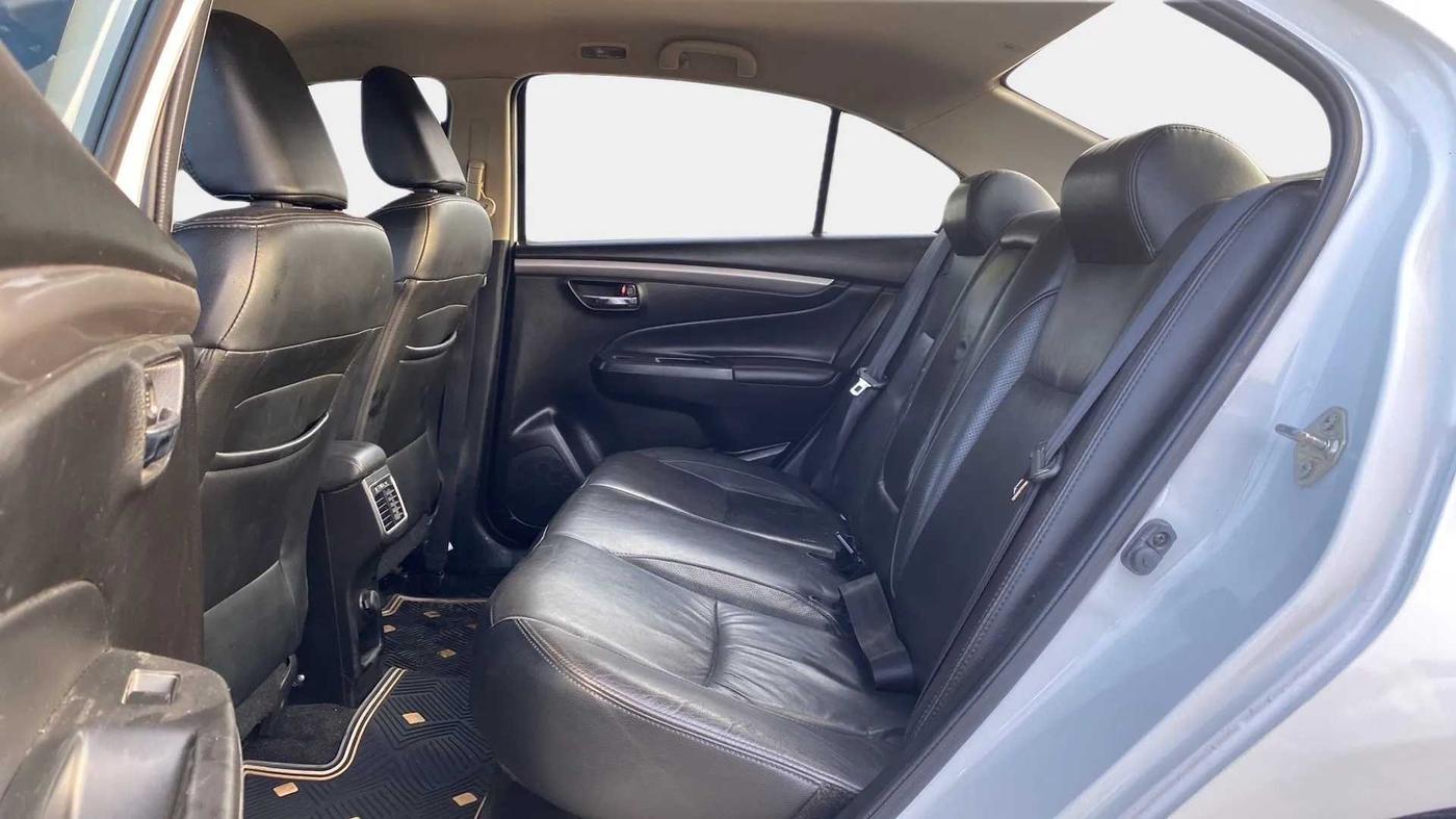 2017 Maruti Ciaz S 1.4 MT PETROL, CNG, Manual, 74,974 km, Right Side Rear Door Cabin