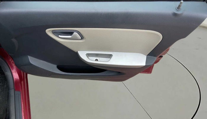 2015 Maruti Alto K10 VXI, Petrol, Manual, 39,807 km, Driver Side Door Panels Control