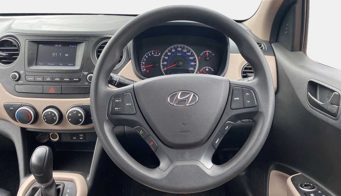 2018 Hyundai Grand i10 MAGNA AT 1.2 KAPPA VTVT, Petrol, Automatic, 20,354 km, Steering Wheel Close Up