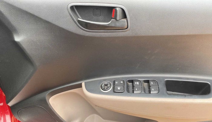 2018 Hyundai Grand i10 MAGNA AT 1.2 KAPPA VTVT, Petrol, Automatic, 20,354 km, Driver Side Door Panels Control