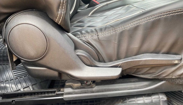 2020 Toyota Glanza G, Petrol, Manual, 68,494 km, Driver Side Adjustment Panel
