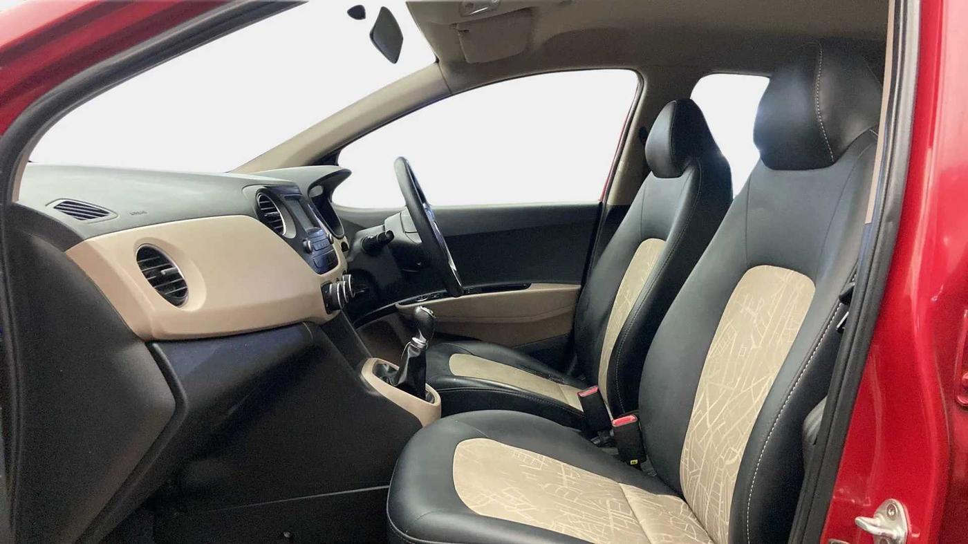 2018 Hyundai Grand i10 SPORTZ 1.2 KAPPA VTVT, Petrol, Manual, 57,210 km, Right Side Front Door Cabin