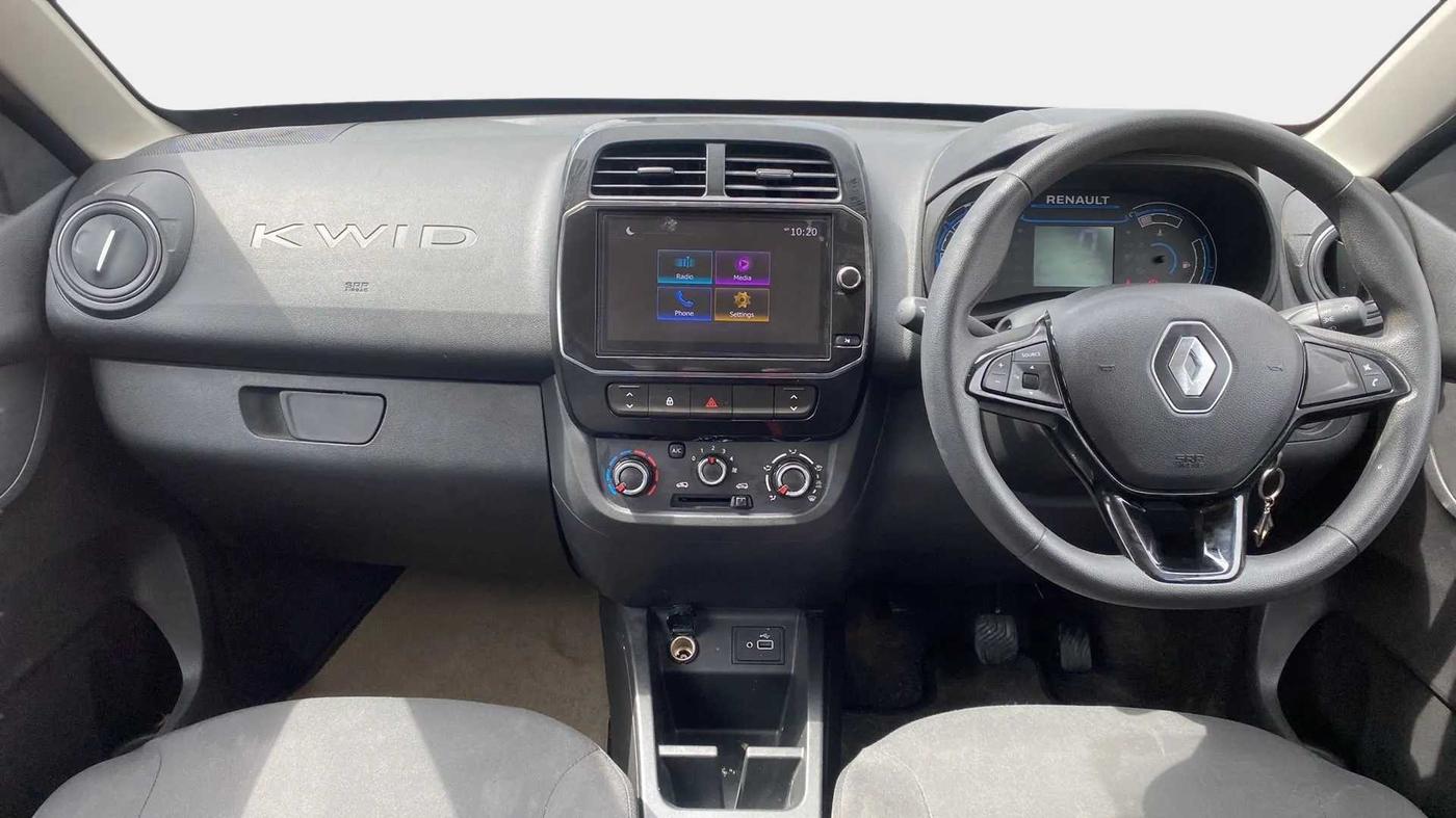 2023 Renault Kwid RXT 1.0 AMT, Petrol, Automatic, 2,856 km, Dashboard