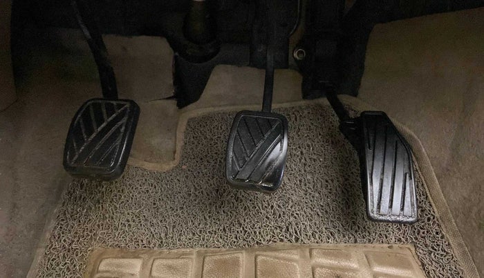 2022 Maruti Dzire VXI CNG, CNG, Manual, 52,125 km, Pedals