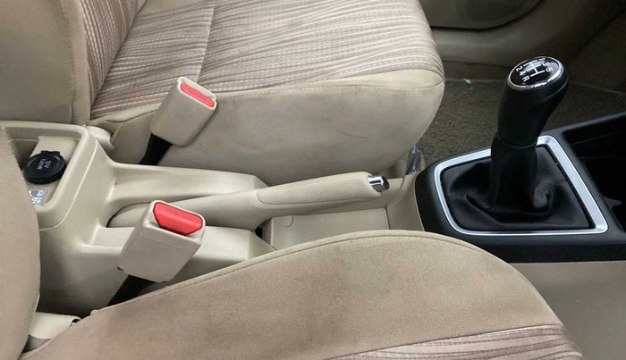 2022 Maruti Dzire VXI CNG, CNG, Manual, 52,125 km, Gear Lever
