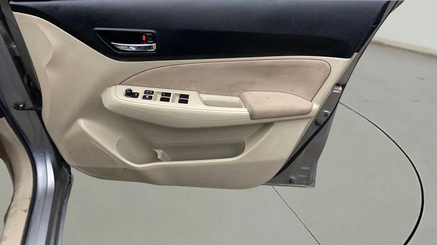 2022 Maruti Dzire VXI CNG, CNG, Manual, 52,125 km, Driver Side Door Panels Control