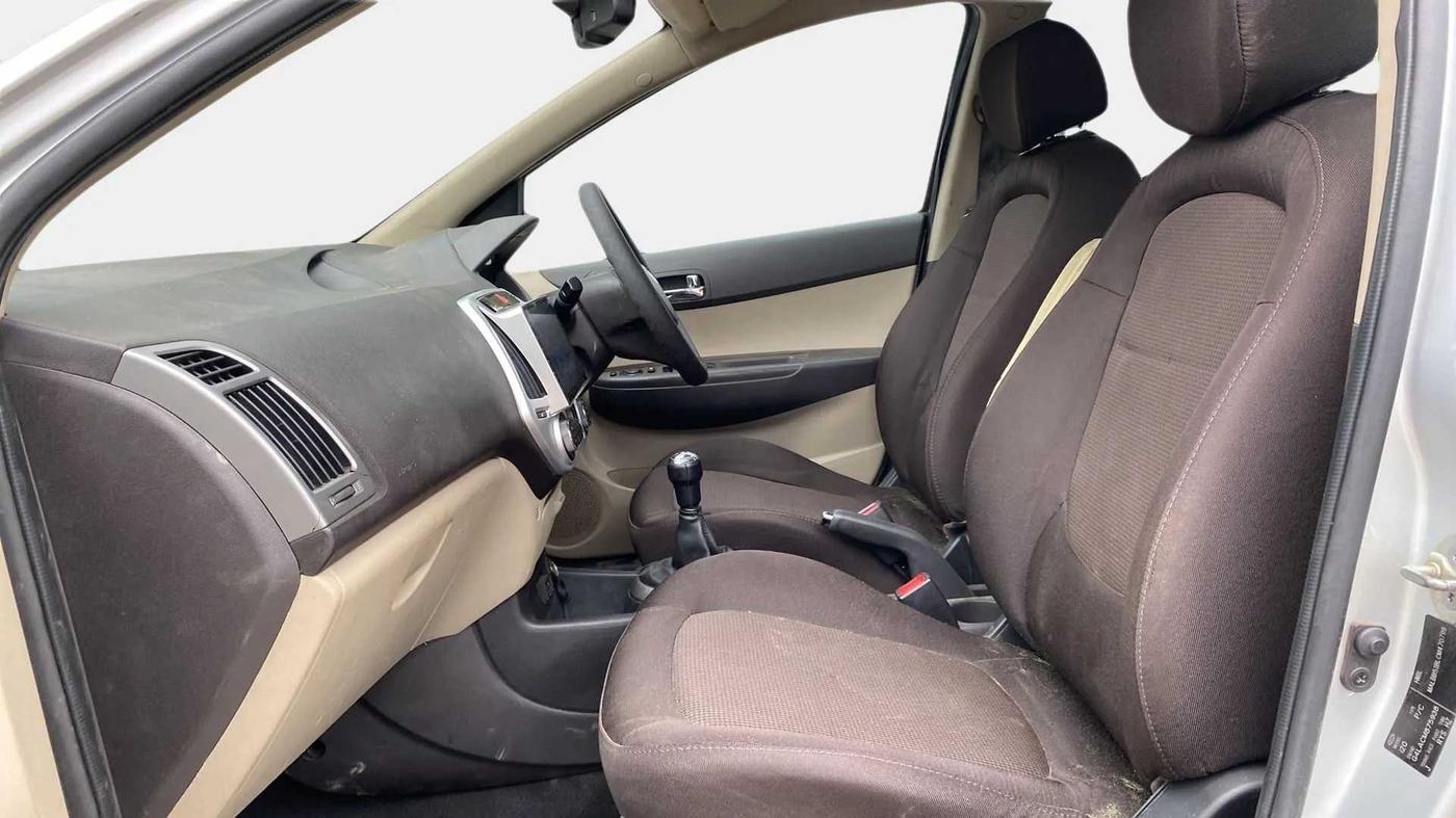 2012 Hyundai i20 ASTA 1.2, Petrol, Manual, 67,977 km, Right Side Front Door Cabin