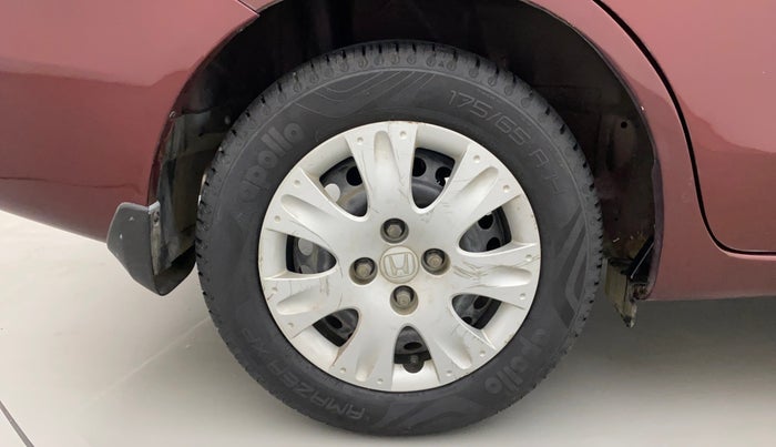 2015 Honda Amaze 1.2L I-VTEC S, Petrol, Manual, 49,585 km, Right Rear Wheel