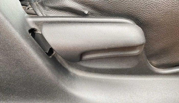 2015 Maruti Swift VXI, Petrol, Manual, 54,321 km, Driver Side Adjustment Panel