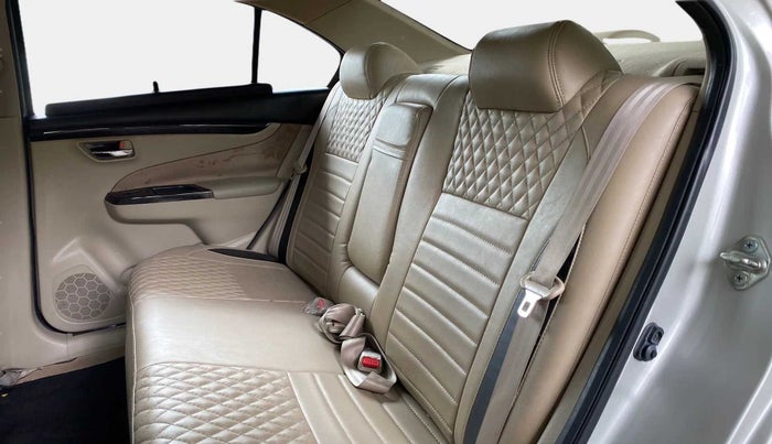 2018 Maruti Ciaz DELTA 1.4 MT PETROL, Petrol, Manual, 43,985 km, Right Side Rear Door Cabin
