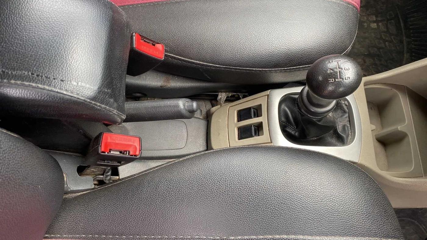 2015 Maruti Alto K10 VXI, Petrol, Manual, 84,110 km, Gear Lever
