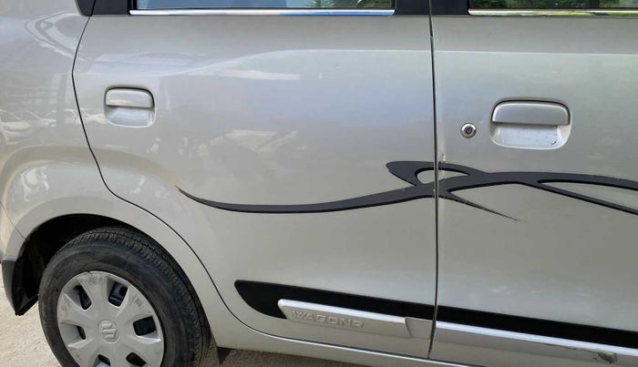 2019 Maruti New Wagon-R ZXI 1.2, Petrol, Manual, 24,435 km, Right rear door - Slightly dented