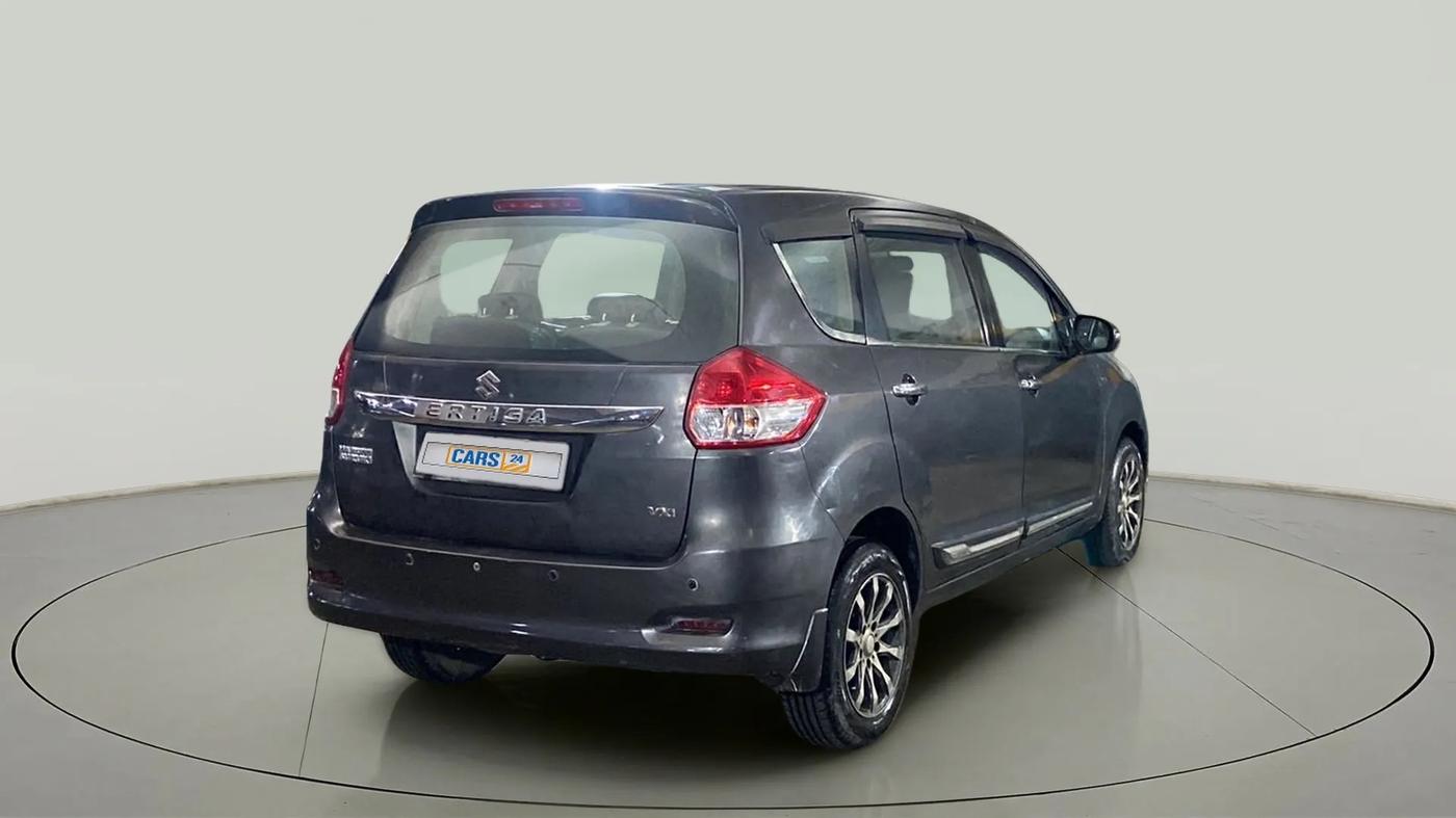 2016 Maruti Ertiga VXI, CNG, Manual, 1,21,930 km, Right Back Diagonal
