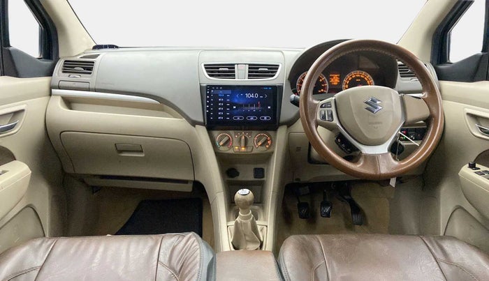 2016 Maruti Ertiga VXI, CNG, Manual, 1,21,930 km, Dashboard