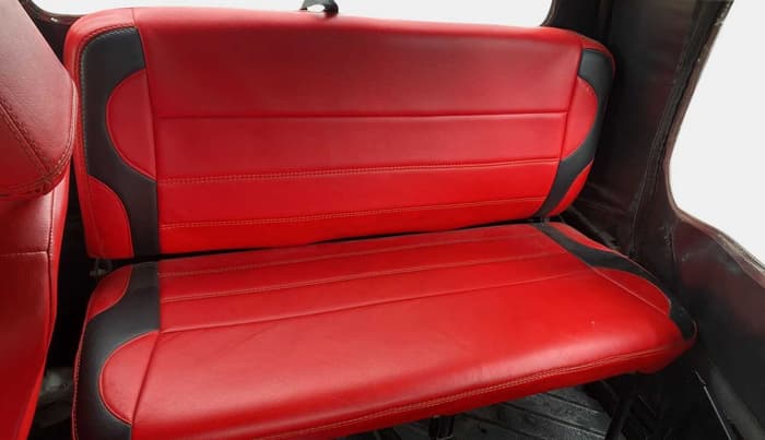 2018 Mahindra Thar CRDE 4X4 AC, Diesel, Manual, 34,302 km, Right Side Rear Door Cabin