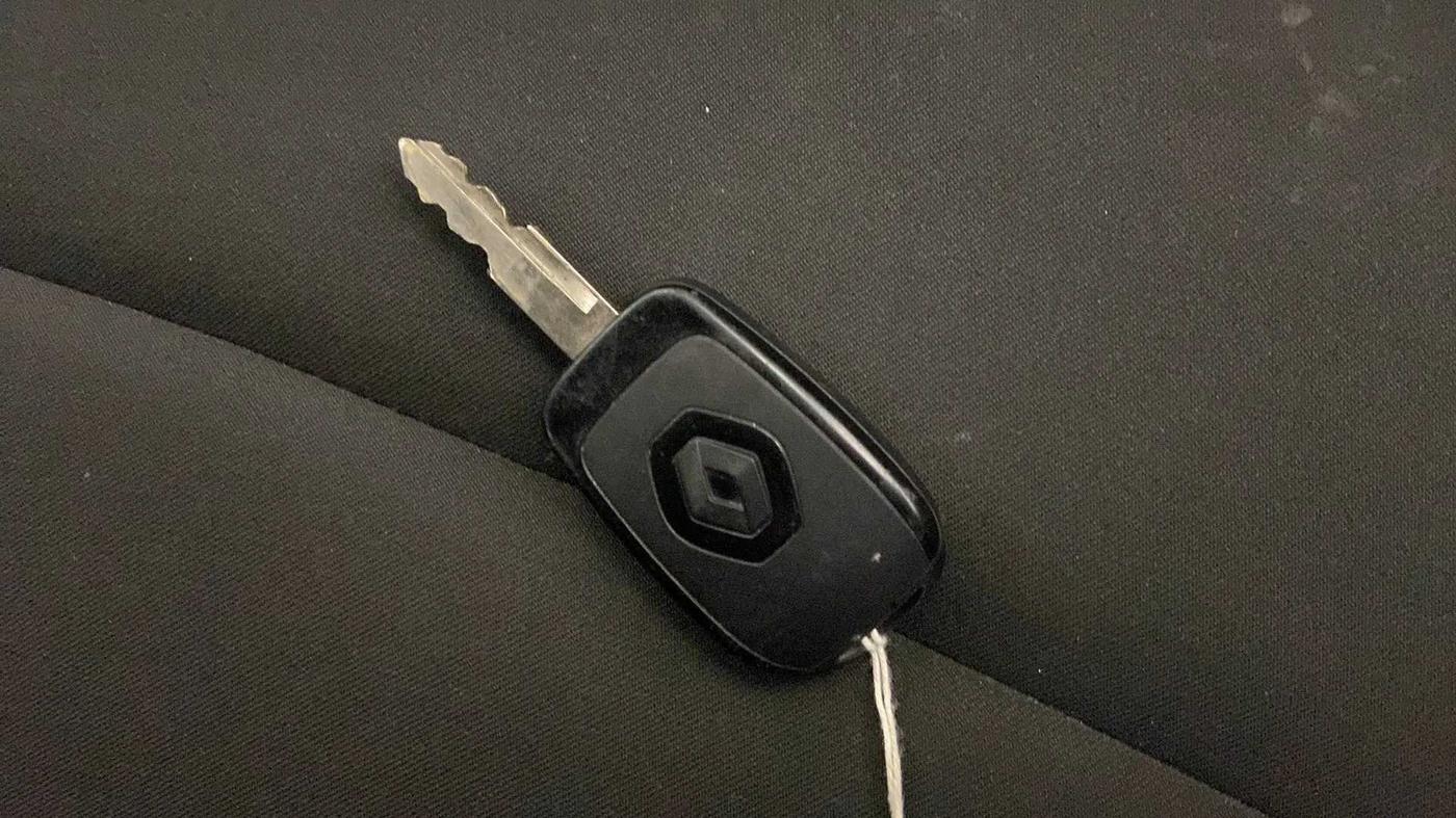 2020 Renault Kwid RXL, Petrol, Manual, 33,648 km, Key Close Up