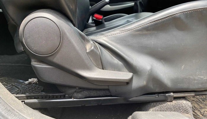 2018 Maruti Baleno DELTA PETROL 1.2, Petrol, Manual, 61,116 km, Driver Side Adjustment Panel