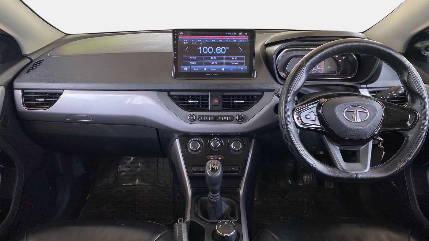 2021 Tata NEXON XM PETROL, Petrol, Manual, 33,231 km, Dashboard