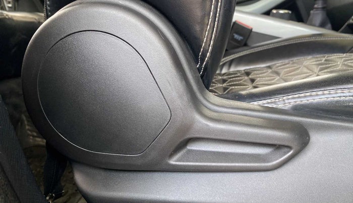 2021 Tata NEXON XM PETROL, Petrol, Manual, 33,231 km, Driver Side Adjustment Panel