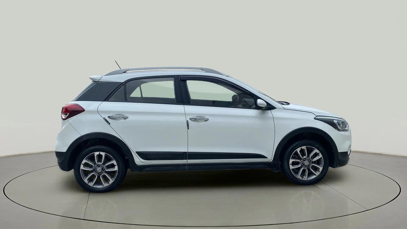 2016 Hyundai i20 Active 1.2 SX, Petrol, Manual, 72,696 km, Right Side View