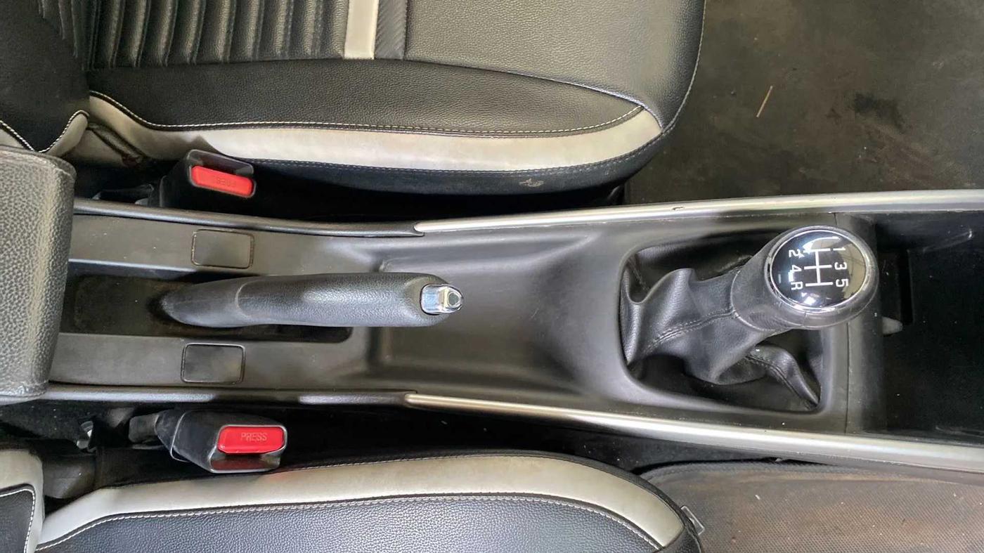 2018 Maruti Baleno DELTA PETROL 1.2, Petrol, Manual, 39,176 km, Gear Lever